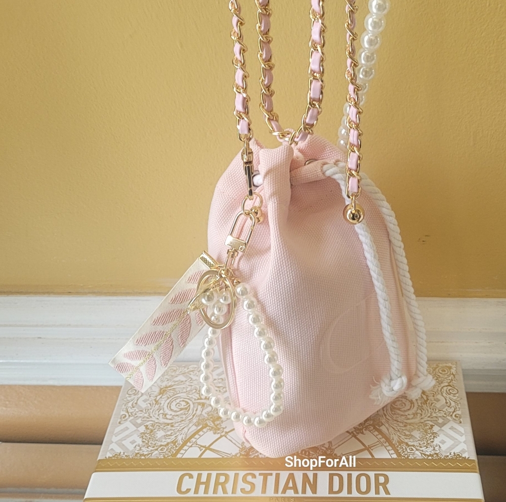 Dior - Picture 14 of 16